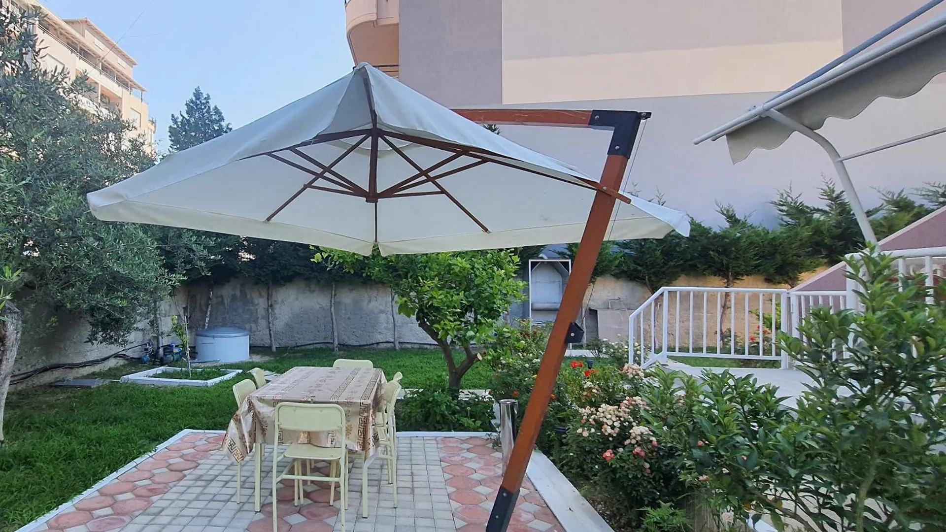 Guest House Begaj Orikum Albania